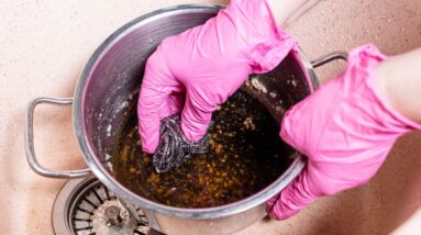 How to Clean Burnt Pan Bottom